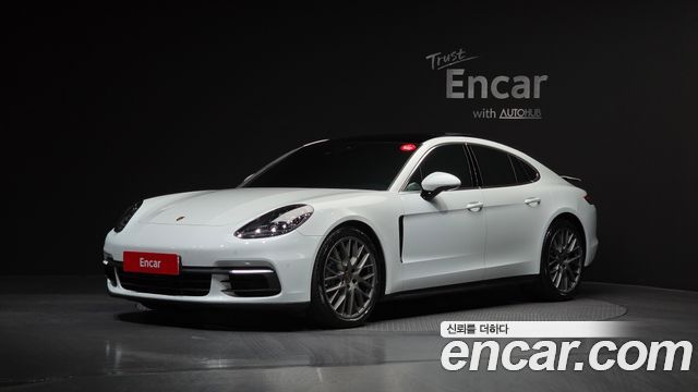 Porsche Panamera 2018