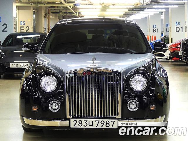 Mitsuoka Galue 2012