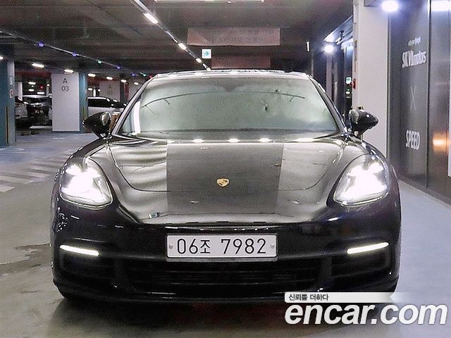 Porsche Panamera 2019