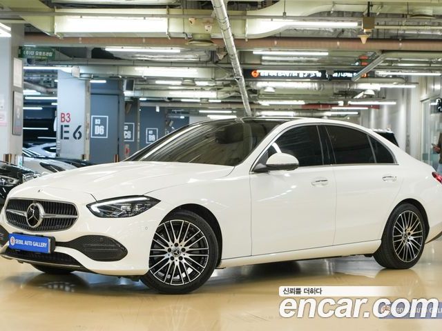 Mercedes-Benz C-Class 2024