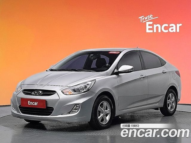 Hyundai Accent 2012