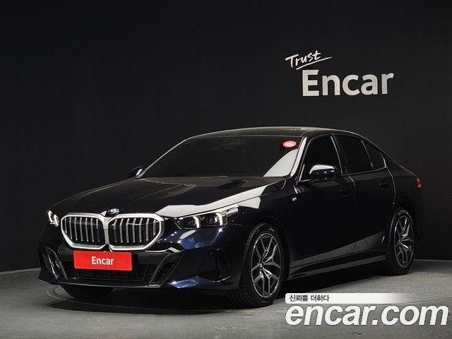 BMW 5-Series 2025