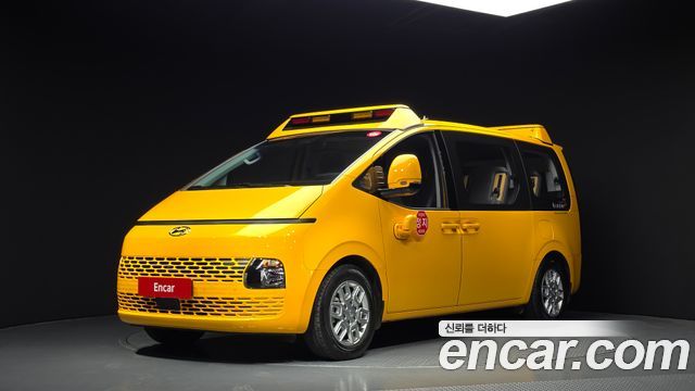 Hyundai Staria 2023