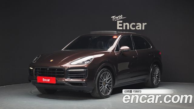 Porsche Cayenne 2021