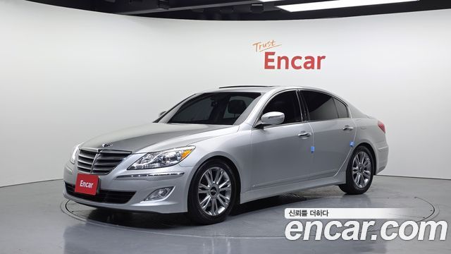Hyundai Genesis 2012