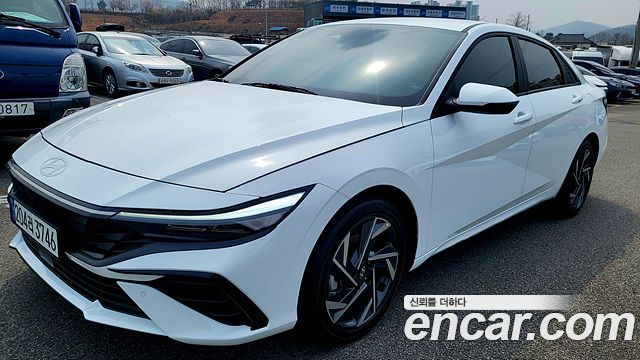 Hyundai AVANTE 2024