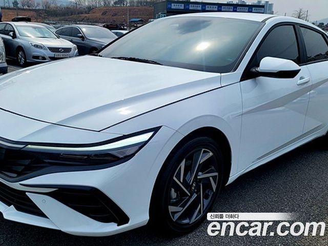 Hyundai AVANTE 2024