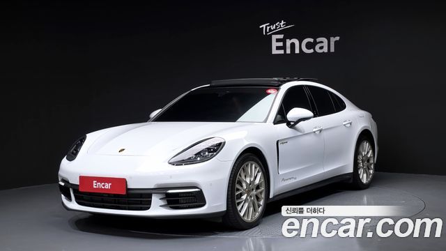Porsche Panamera 2020
