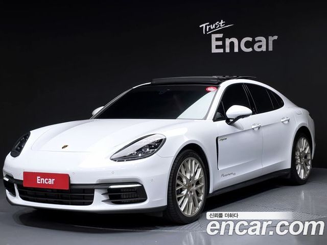 Porsche Panamera 2020