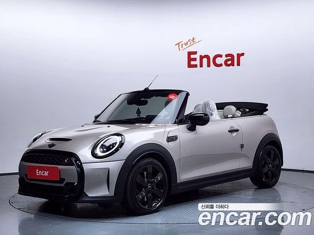 Mini Cooper Convertible 2022