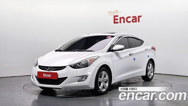 Hyundai AVANTE 2013