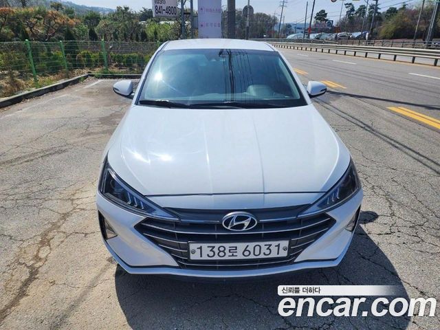 Hyundai AVANTE 2020