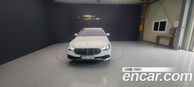 Mercedes-Benz E-Class 2021