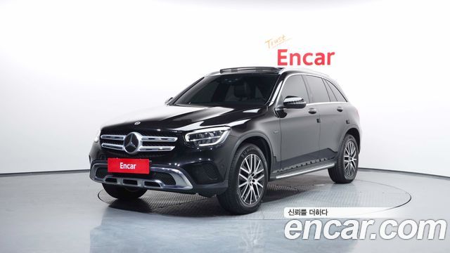 Mercedes-Benz GLC-Class 2021
