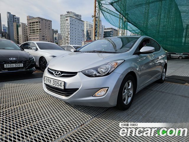 Hyundai AVANTE 2011