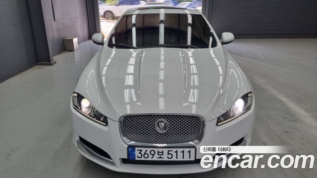 Jaguar XF 2013
