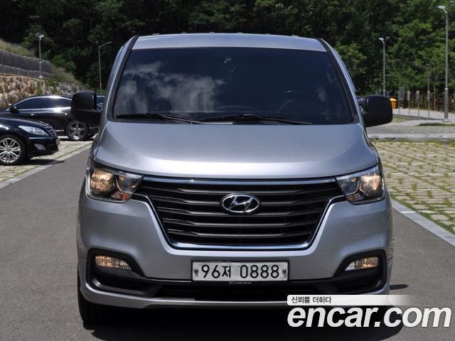 Hyundai Starex 2019