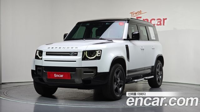 Land Rover Defender 2024
