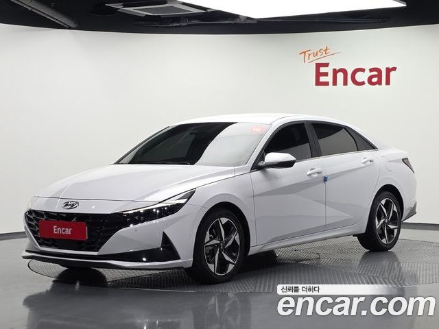 Hyundai AVANTE 2021