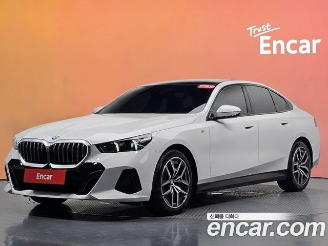 BMW 5-Series 2025