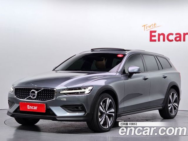 Volvo V60 2020