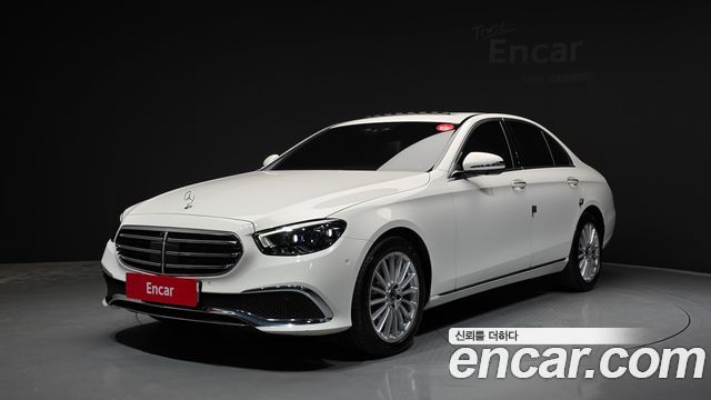 Mercedes-Benz E-Class 2022