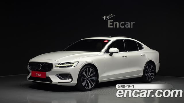 Volvo S60 2024