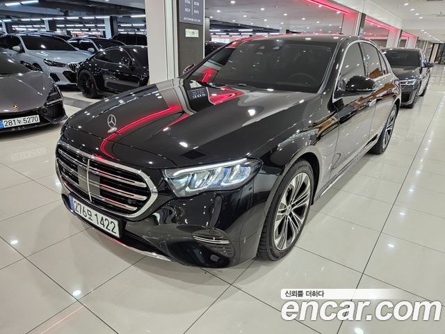 Mercedes-Benz E-Class 2024