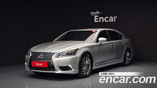 Lexus LS 2014