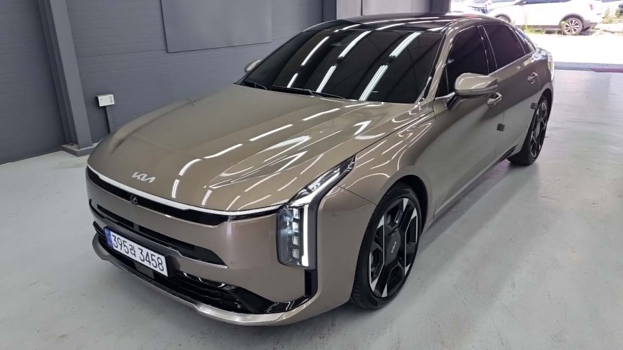 Kia K8 2025