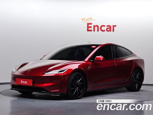 Tesla Model 3 2024