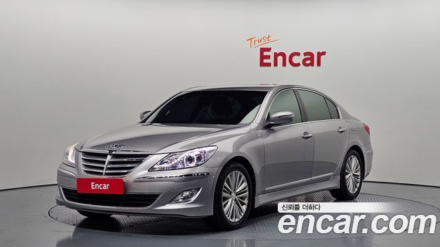 Hyundai Genesis 2012