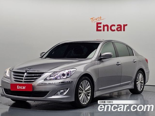 Hyundai Genesis 2012
