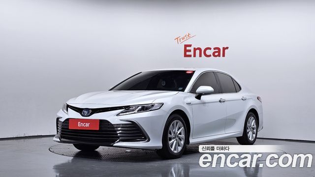 Toyota Camry 2023