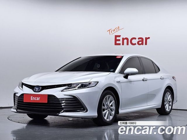 Toyota Camry 2023