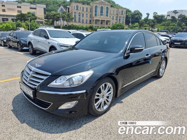 Hyundai Genesis 2012
