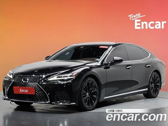Lexus LS 2023