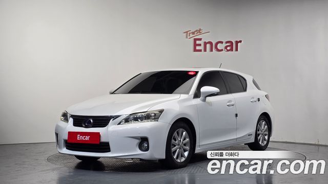 Lexus CT200h 2012