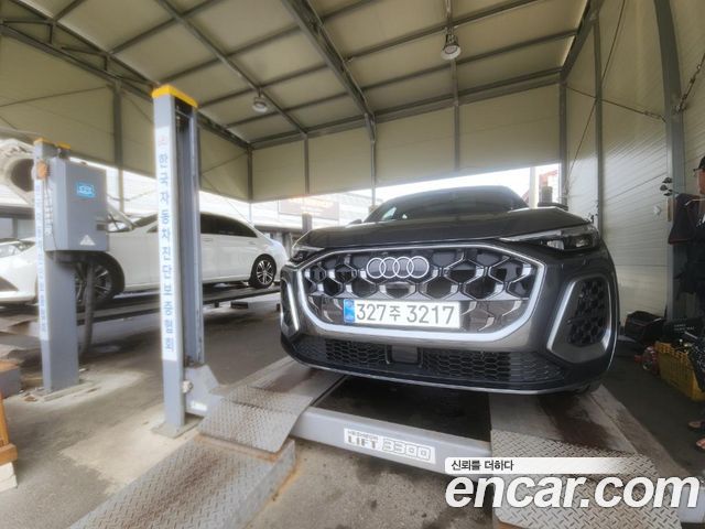 Audi Q5 2025