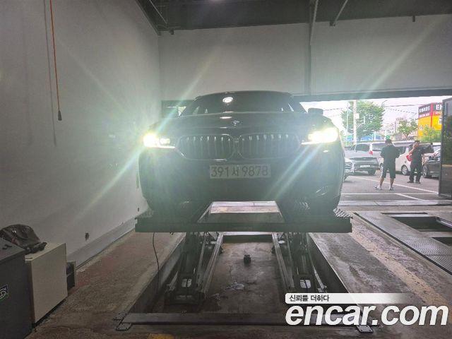 BMW Gran Turismo 2024