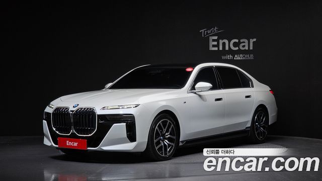 BMW i7 2023