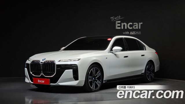BMW i7 2025