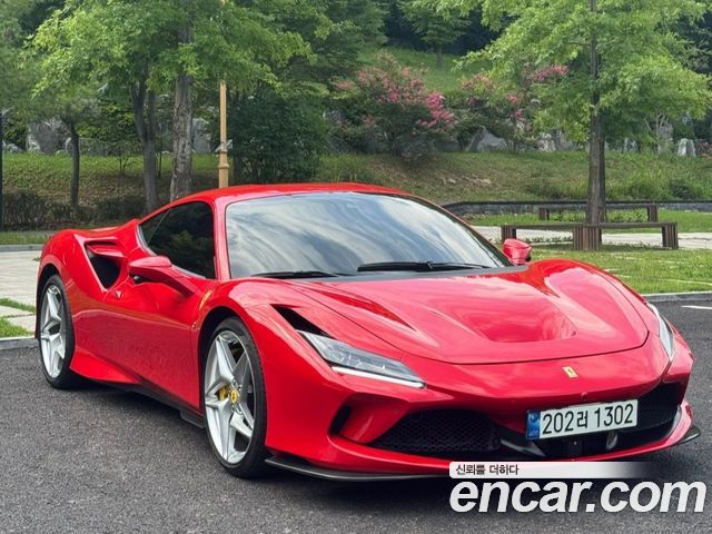 Ferrari F8 2021