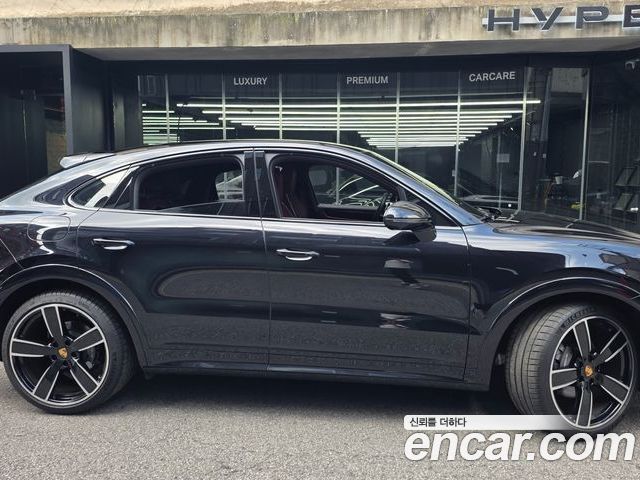 Porsche Cayenne 2022