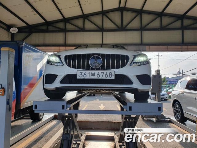 Mercedes-Benz C-Class 2019