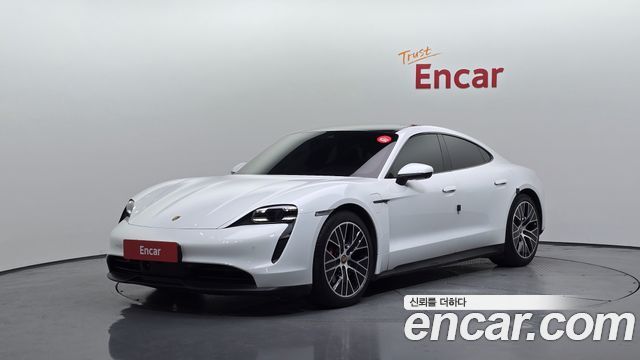 Porsche Taycan 2021