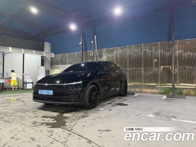 Tesla Model Y 2026