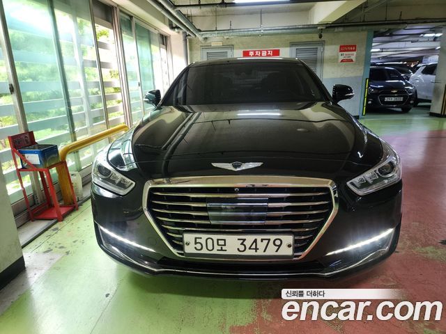 Genesis EQ900 2017