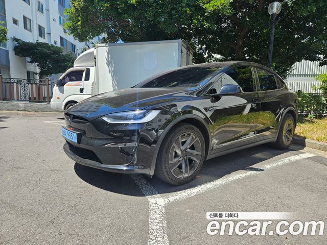 Tesla Model X 2026