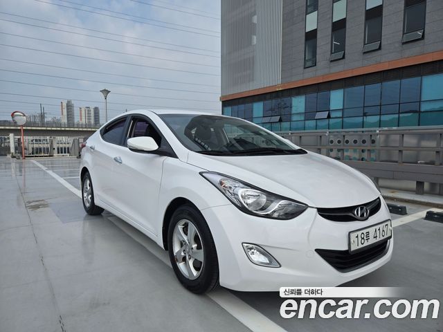 Hyundai AVANTE 2011